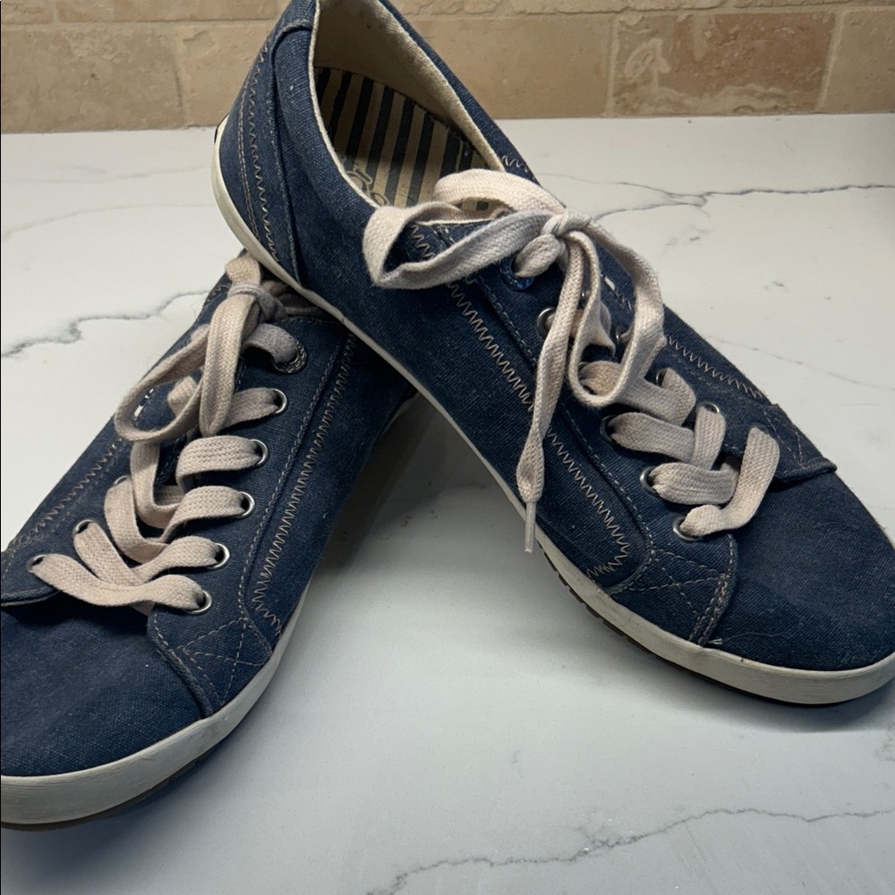 Taos Footwear Blue Sneakers - Picture 2 of 6